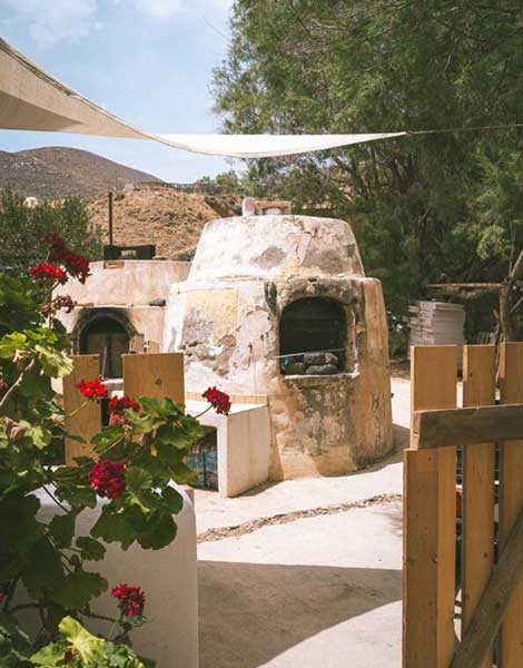 Anafi : Une journée à la Taverna Papadia au bord de la mer 3 Anafi : Une journée à la Taverna Papadia au bord de la mer - Anafi : Une journée à la Taverna Papadia au bord de la mer
