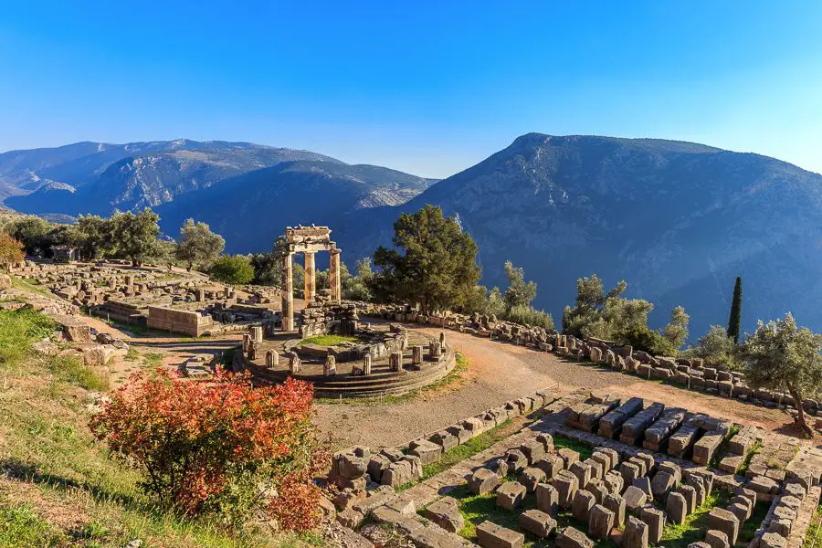 Places to visit in Greece-Delphi-ruins