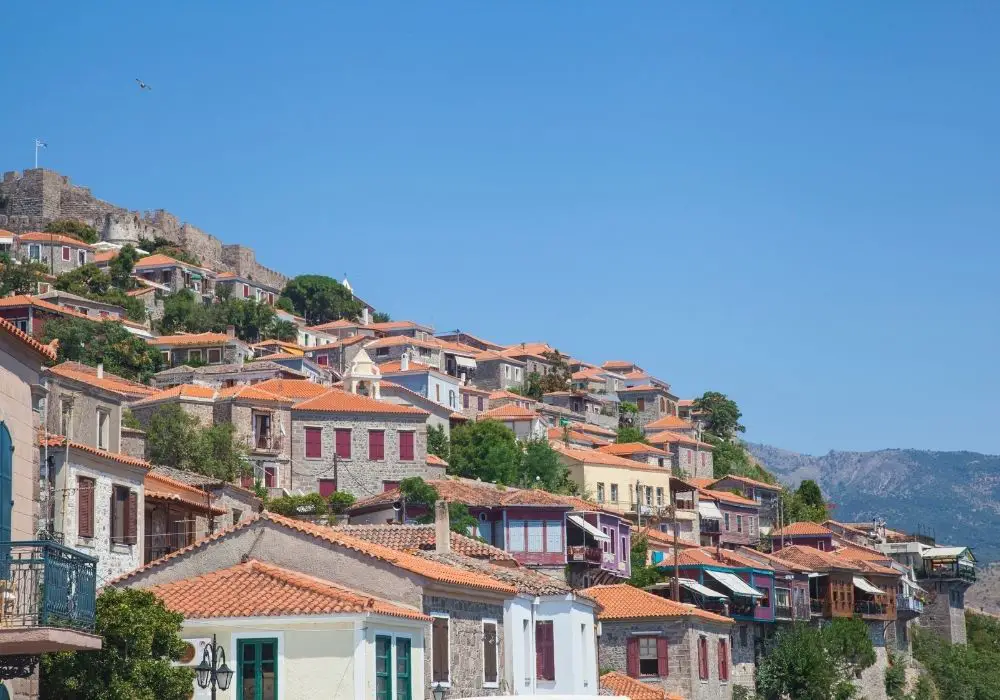 ville de petra à lesvos lieux en grèce