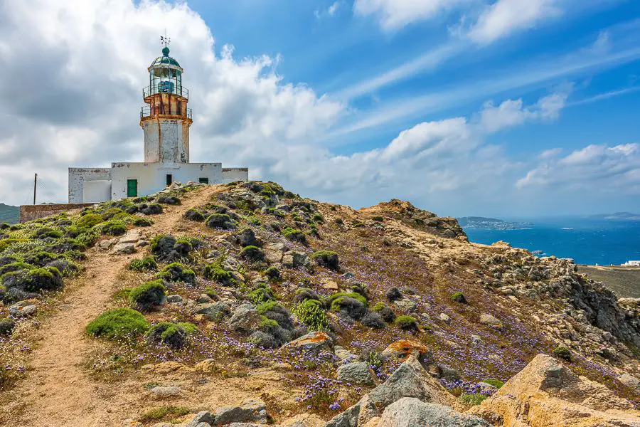 choses à faire à mykonos visiter le phare d'armenistis