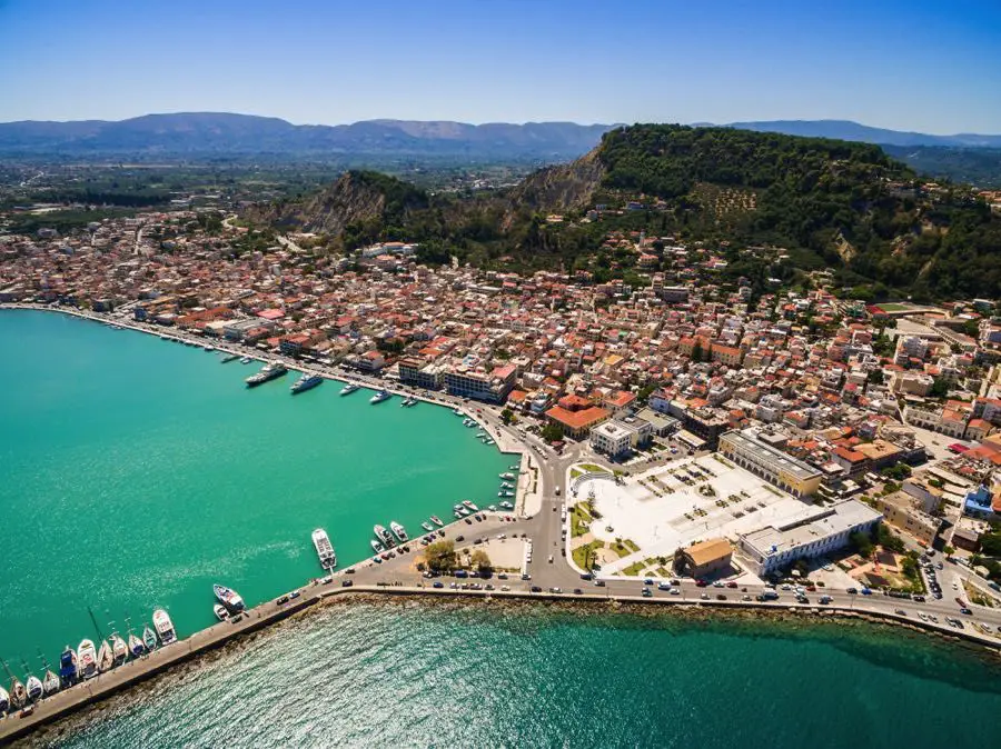 Vue aérienne de la plage de Zante Town