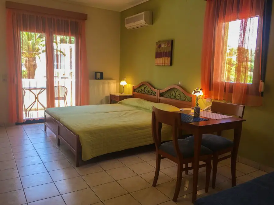 Chios, notre guide de voyage pour 5 jours de vacances incroyables en 2022 4 voyage à chios grèce où séjourner emporios bay