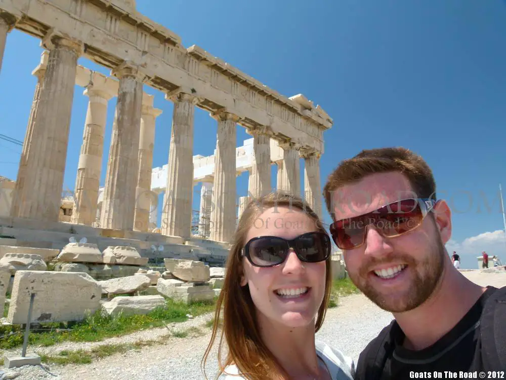 Chèvres sur la route au Parthénon, Athènes, Grèce sac à dos athènes