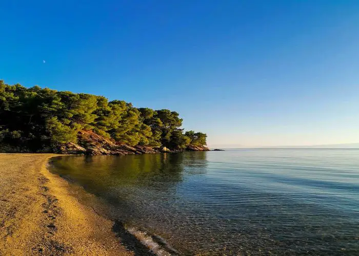 vromolimnos beach villaannaskiathos