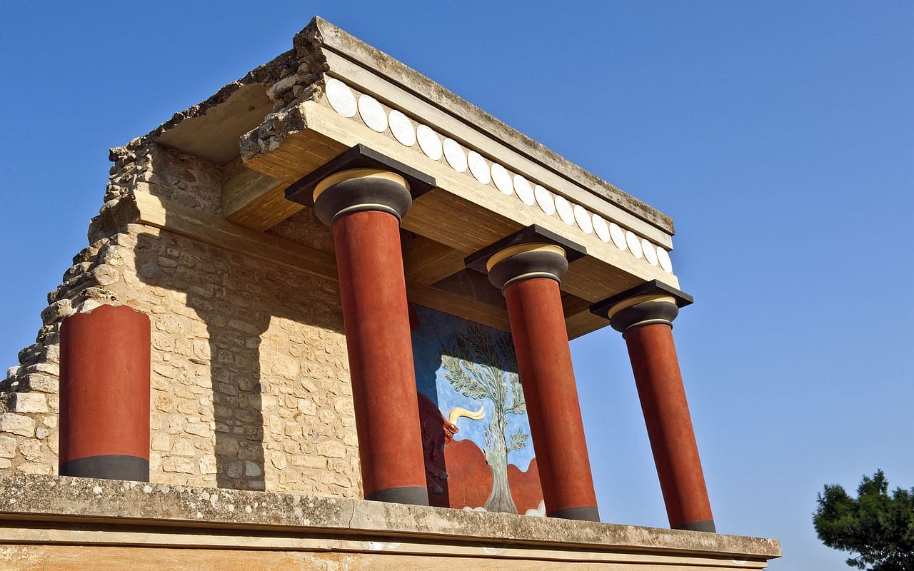 Quelques conseils et astuces pour organiser le voyage idéal pour visiter le site de Cnossos en Crète.