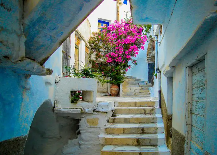 kardiani village tinos Panagiotis Chatziiliadis shutterstock