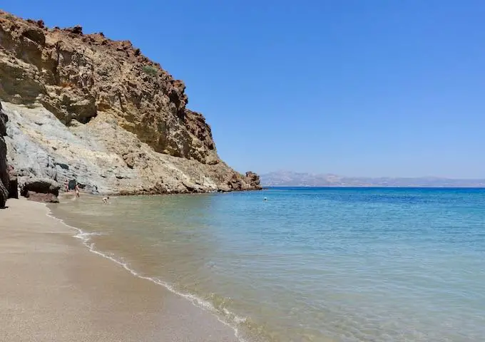 Plage de boue de Kalogeros à Paros, Grèce