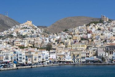 Explorez la charmante île de Syros cet été 2022 - Explorez la charmante île de Syros cet été 2022