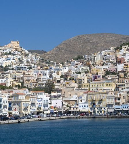 Explorez la charmante île de Syros cet été 2022 44 Explorez la charmante île de Syros cet été 2022 - Explorez la charmante île de Syros cet été 2022