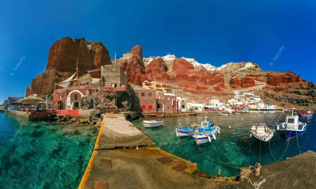 Choses à faire à Santorin : villages, activités, sports... 7 Port Amoudi de Oia ou Ia, Santorin, Grèce