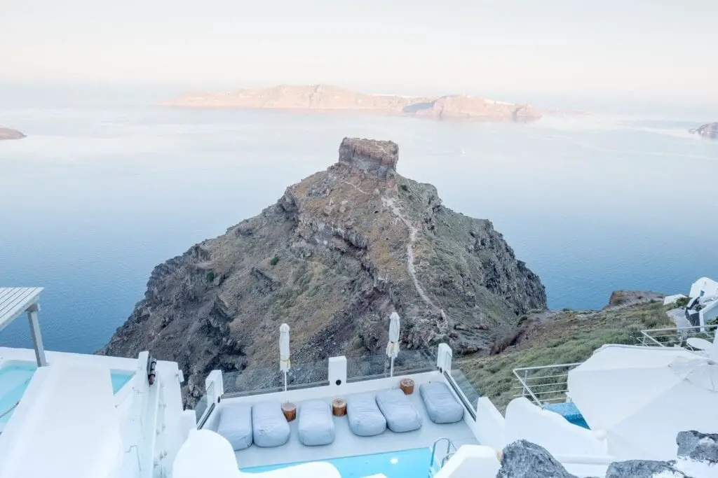 Choses à faire à Santorin : villages, activités, sports... 7 Rocher de Skaros, Santorin