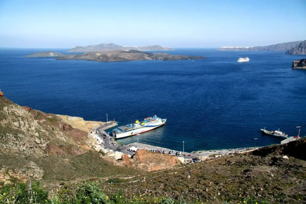 Port d'Athinios, Santorin