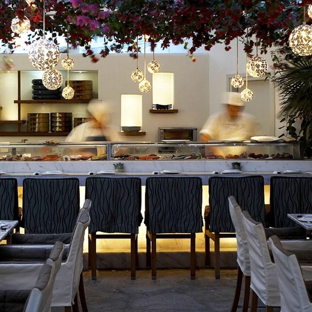 Les meilleurs endroits pour manger et boire à Mykonos en 2022 4 Restaurant Matsuhisa, Mykonos