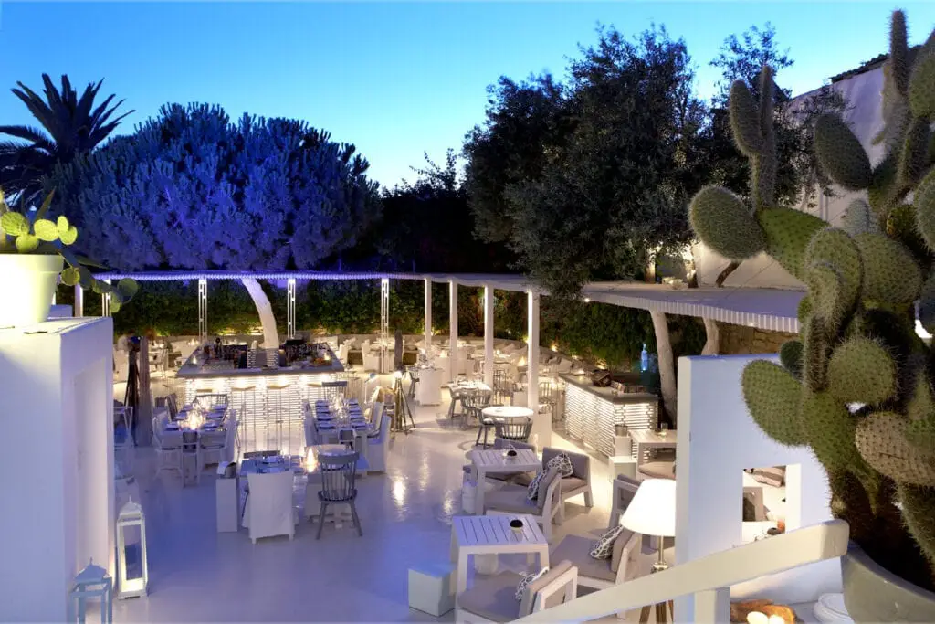 Les meilleurs endroits pour manger et boire à Mykonos en 2022 2 Restaurant Interni, Mykonos