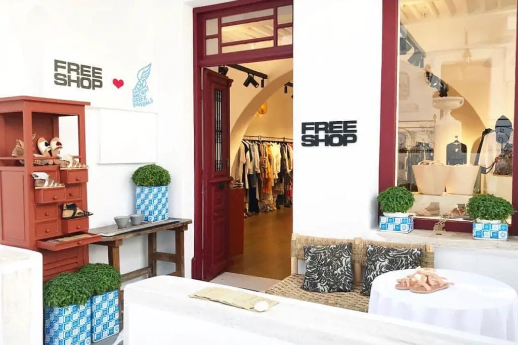 Les meilleurs magasins de Mykonos pour faire du shopping en 2022 6 Freeshop, Mykonos Shopping