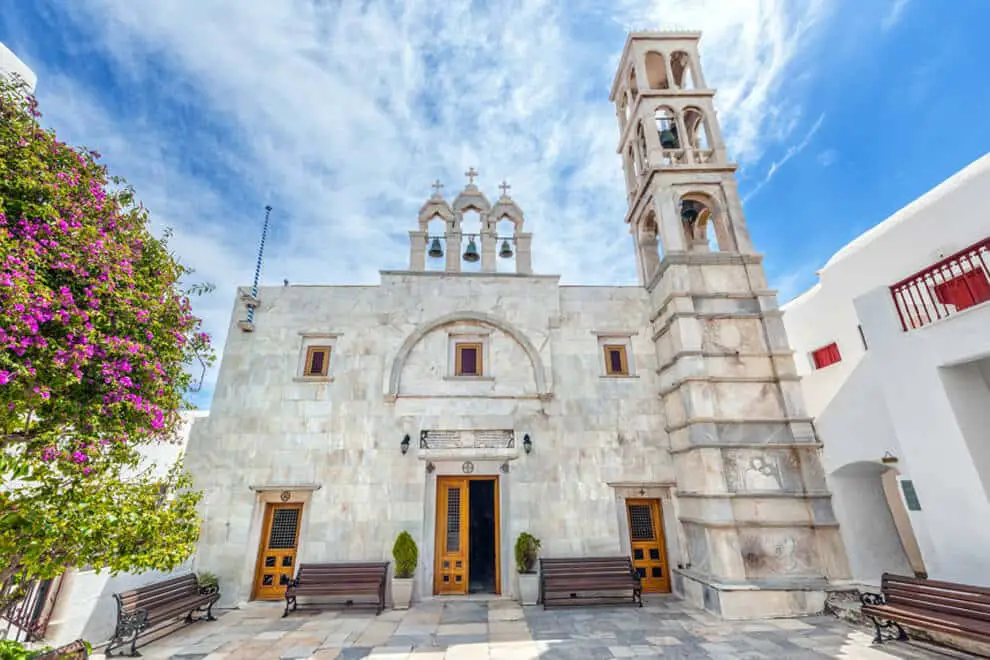 Les meilleurs endroits à visiter à Mykonos en 2022 13 Église catholique Notre-Dame du Rosaire à Mykonos
