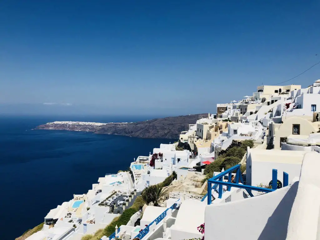Les 5 endroits les plus romantiques de Santorin, où passer un séjour en amoureux 3 imerovigli
