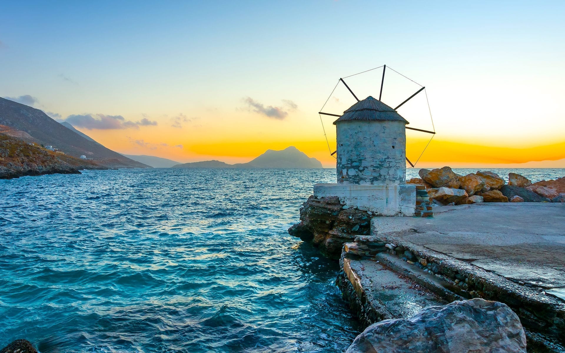 Île d'Amorgos : le guide pour s'y rendre à l'été 2022 - Île d'Amorgos : le guide pour s'y rendre à l'été 2022