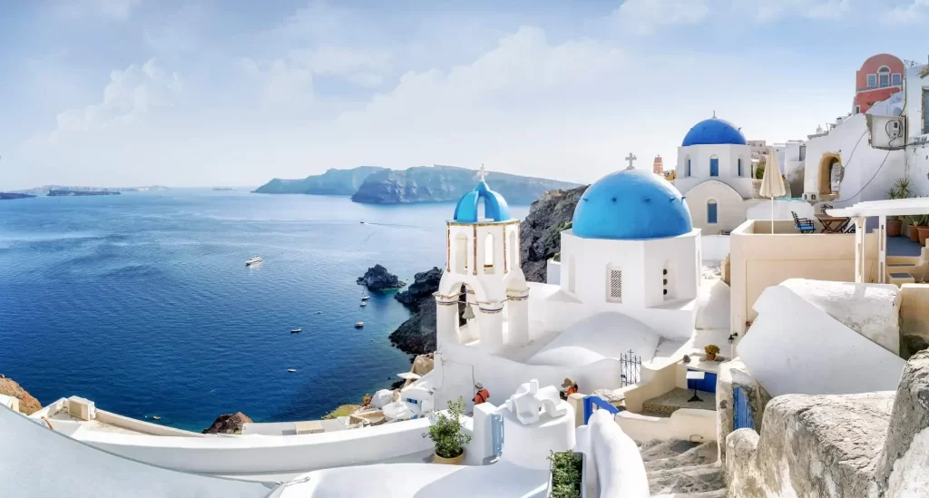 Les 5 endroits les plus romantiques de Santorin, où passer un séjour en amoureux 5 Les 5 endroits les plus romantiques de Santorin, où passer un séjour en amoureux - Les 5 endroits les plus romantiques de Santorin, où passer un séjour en amoureux