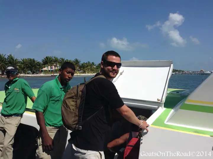 Le voyage très attendu vers notre paradis des Caraïbes 2 bateau de caye caulker a belize city
