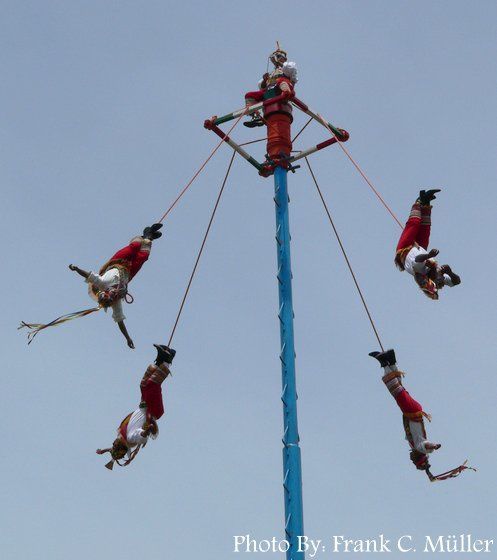 Mexico Espectacular ! Une nuit d'excitation théâtrale et un délicieux dîner 7 tradition du poteau de veracruz