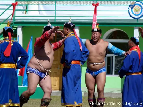 lutte au festival de naadam 