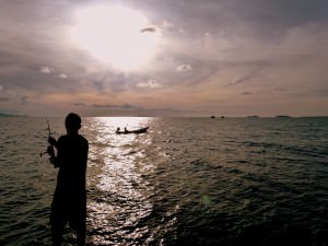 Nick fishing at sunset Koh Phangan, Thaïlande - Vivre la vie sur l'île - Koh Phangan, Thaïlande - Vivre la vie sur l'île