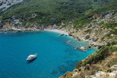 Île de Skiathos, une nature magnifique et des plages d'une beauté unique - Île de Skiathos, une nature magnifique et des plages d'une beauté unique