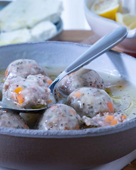 Giouvarlakia : La recette de la soupe grecque de boulettes de viande au citron comme faisait ma grand mère - Giouvarlakia : La recette de la soupe grecque de boulettes de viande au citron comme faisait ma grand mère