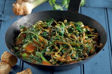 Recette : "Yachni" de légumes sauvages au fenouil et à la menthe - Recette : "Yachni" de légumes sauvages au fenouil et à la menthe