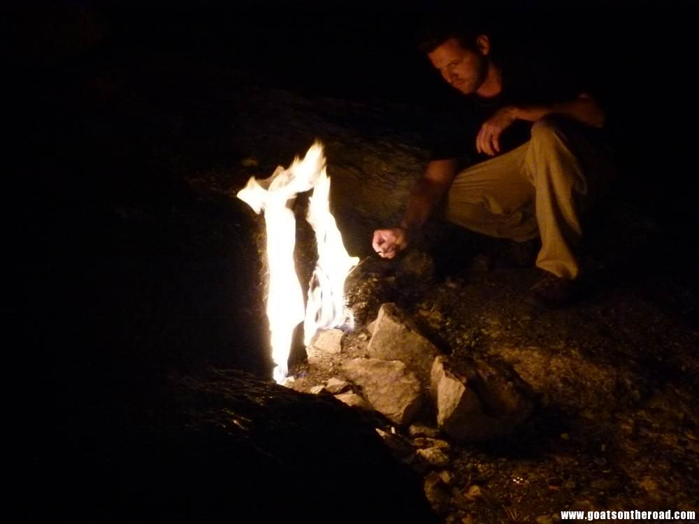 Nick aux flammes du Chimaera, Olympos, Turquie.
