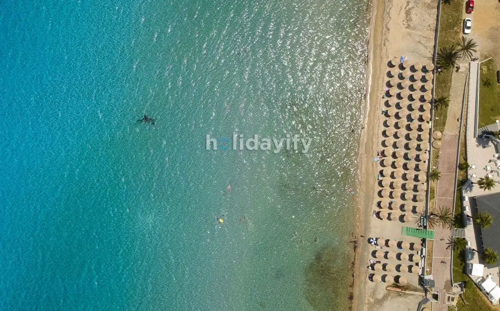 Halkidiki : 6 raisons pour venir y passer des vacances 9 Halkidiki Nea Roda Beach