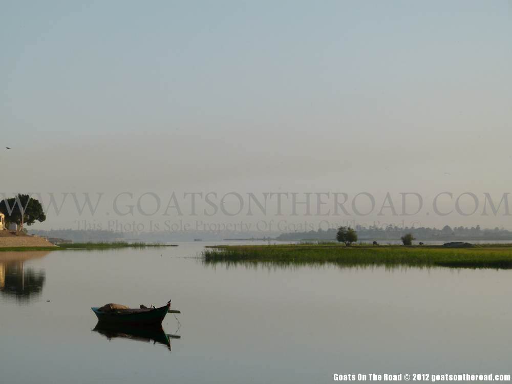 Matin sur le Nil, Egypte voyage sur la felouque