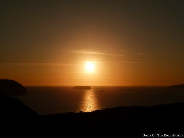 Couchers de soleil et excursions : Tirer le meilleur parti de Santorin 3 coucher de soleil à santorini