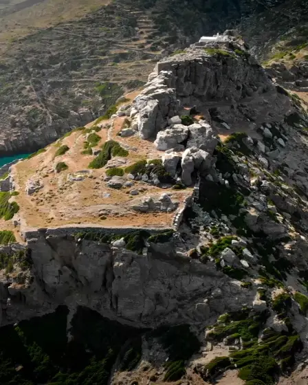 Voyagez hors des sentiers battus en Grèce: un itinéraire de 2 semaines sur les îles grecques Ios, Amorgos, Naxos - Voyagez hors des sentiers battus en Grèce: un itinéraire de 2 semaines sur les îles grecques Ios, Amorgos, Naxos