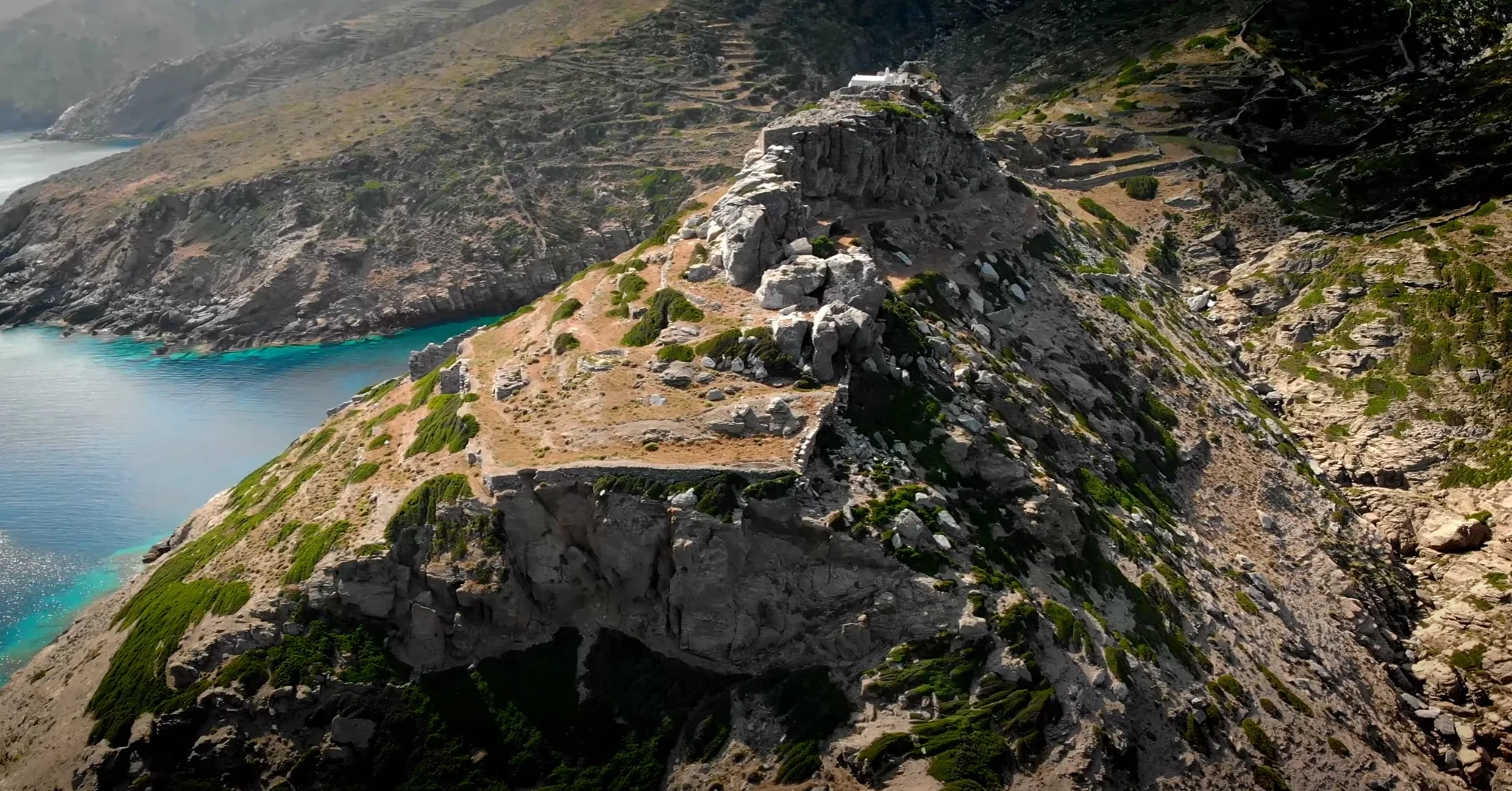 Voyagez hors des sentiers battus en Grèce: un itinéraire de 2 semaines sur les îles grecques Ios, Amorgos, Naxos 1 Voyagez hors des sentiers battus en Grèce: un itinéraire de 2 semaines sur les îles grecques Ios, Amorgos, Naxos - Voyagez hors des sentiers battus en Grèce: un itinéraire de 2 semaines sur les îles grecques Ios, Amorgos, Naxos