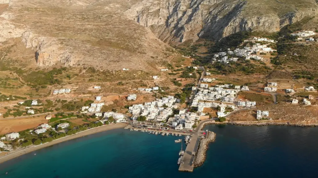 Voyagez hors des sentiers battus en Grèce: un itinéraire de 2 semaines sur les îles grecques Ios, Amorgos, Naxos 5 Voyagez hors des sentiers battus en Grèce: un itinéraire de 2 semaines sur les îles grecques Ios, Amorgos, Naxos - Voyagez hors des sentiers battus en Grèce: un itinéraire de 2 semaines sur les îles grecques Ios, Amorgos, Naxos