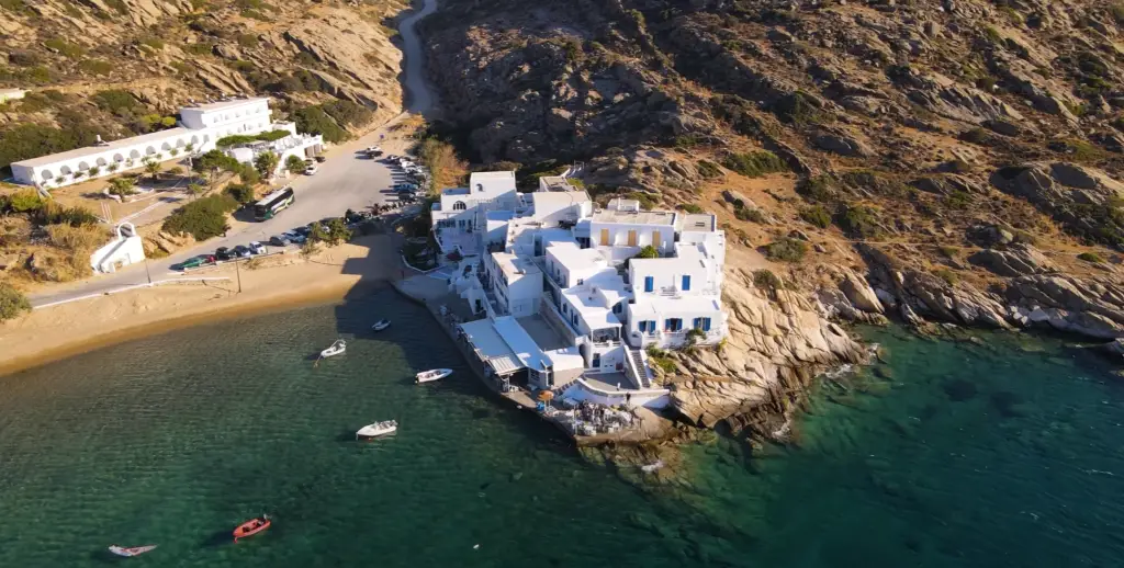 Voyagez hors des sentiers battus en Grèce: un itinéraire de 2 semaines sur les îles grecques Ios, Amorgos, Naxos 2 Voyagez hors des sentiers battus en Grèce: un itinéraire de 2 semaines sur les îles grecques Ios, Amorgos, Naxos - Voyagez hors des sentiers battus en Grèce: un itinéraire de 2 semaines sur les îles grecques Ios, Amorgos, Naxos