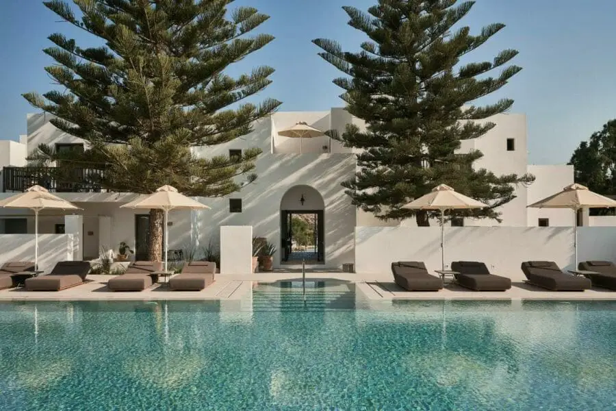 16 hôtels de luxe splendides à Paros pour des vacances de rêves en 2023 4 Parilio, un membre de Design Hotels