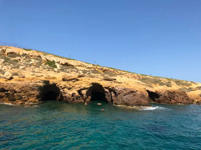 Choses à faire à Ios - faire une excursion en bateau