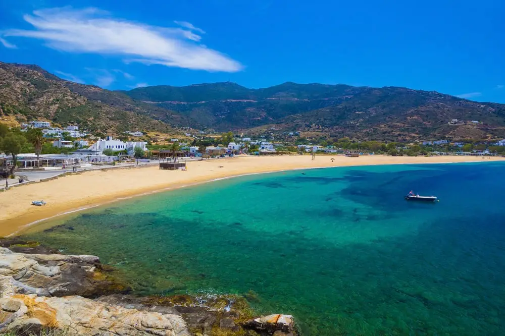 25 meilleures choses à faire à Ios, Grèce 18 milopotas beach Ios