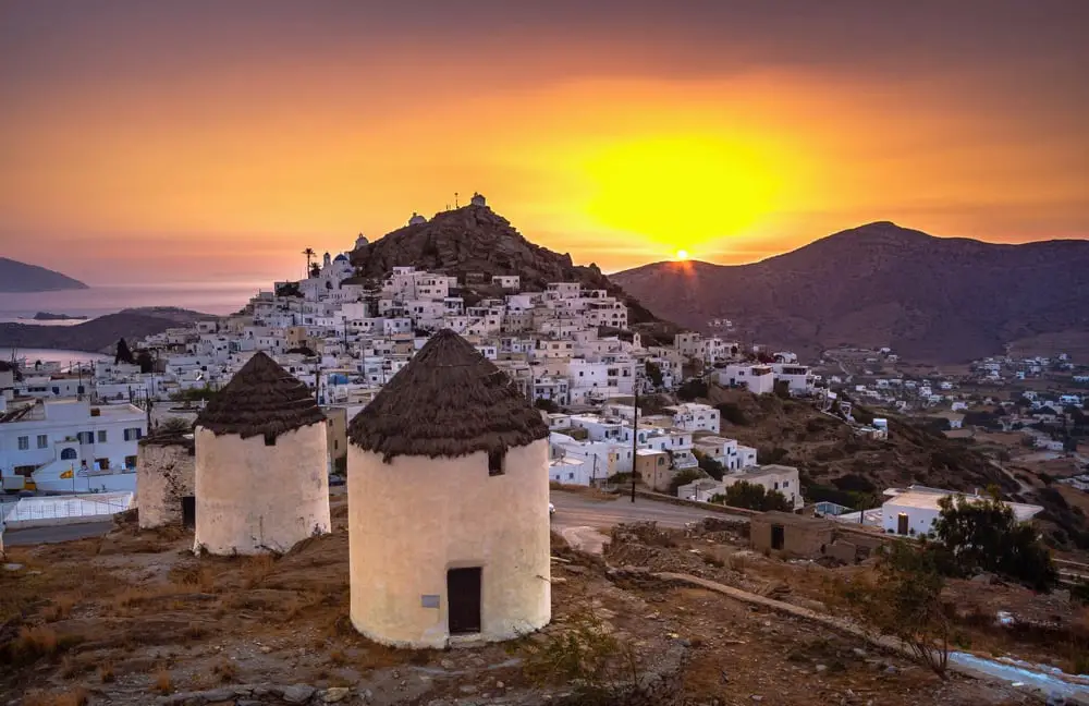 25 meilleures choses à faire à Ios, Grèce 20 Choses à faire à Ios explorer les moulins à vent en ruine