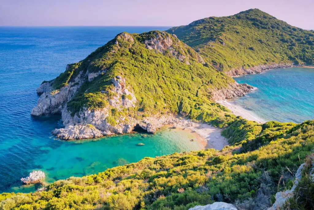 Découvrez les Îles Grecques autrement en 2023 avec une Croisière en Grèce 1 découvrir Corfou en croisière