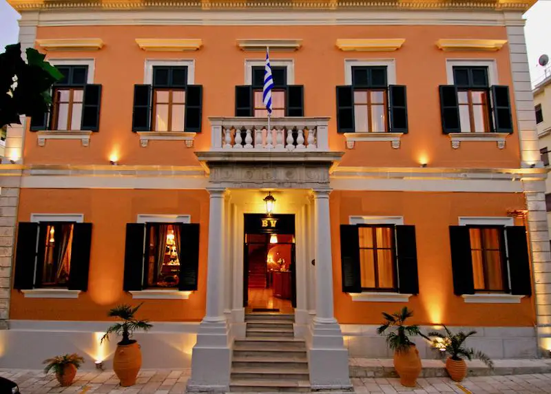 Les meilleurs hôtels de Corfou pour de bonnes vacances sur l'ile grecque 1 Hôtel de luxe à Corfu Town.