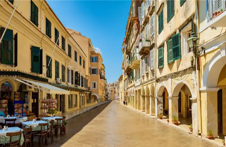 Les meilleurs hôtels de Corfou pour de bonnes vacances sur l'ile grecque 16 Hôtels à Corfu Town, Grèce.
