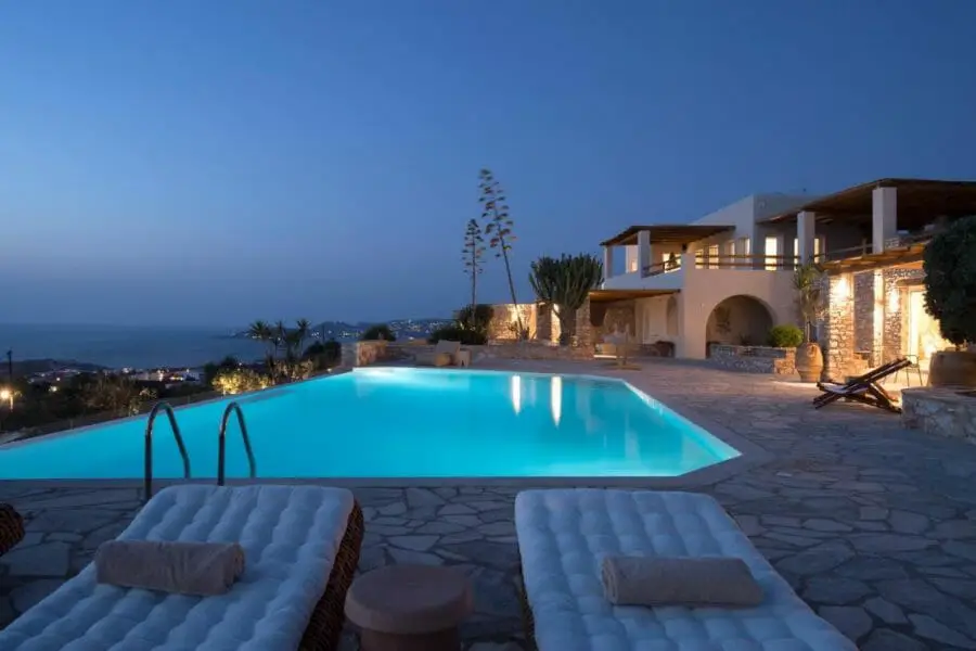16 hôtels de luxe splendides à Paros pour des vacances de rêves en 2023 10 Mythic Paros