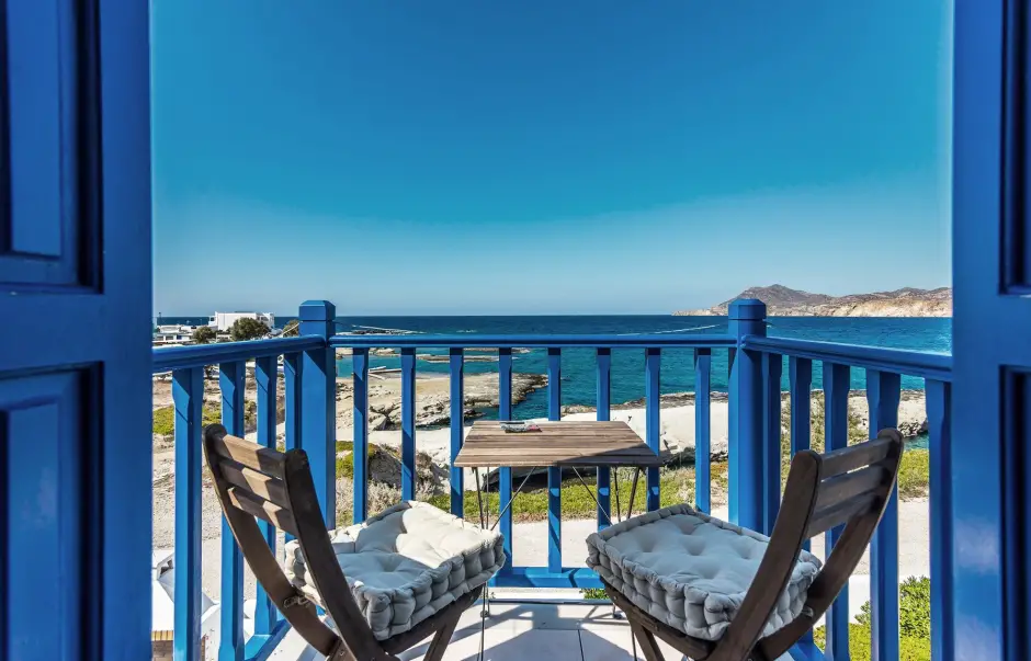 Chambres Perla, Pollonia. Milos, Grèce. Travelplusstyle.com Chambres Perla, Pollonia. Milos, Grèce. Travelplusstyle.com