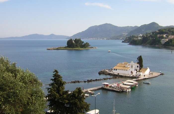 Partir en Grèce en Avril : guide de voyage du printemps 5 Corfou en Grèce