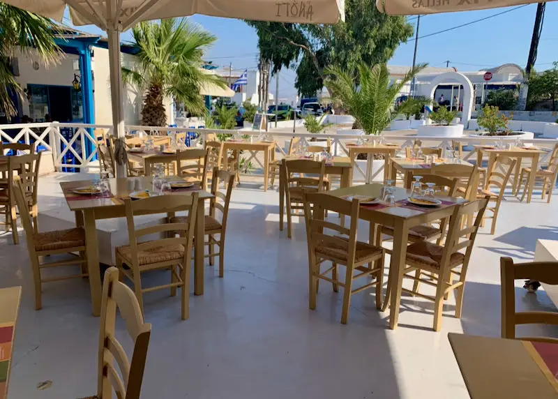 Le meilleur restaurant avec terrasse à Imerovigli.