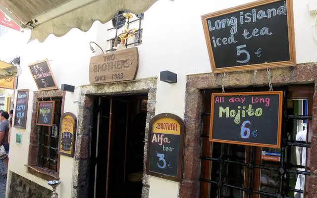 Les meilleurs hôtels à Fira, Santorin 47 Fira Two Brothers Bar.